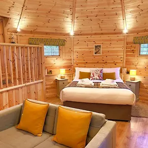 Lodge High Parks, Bedale